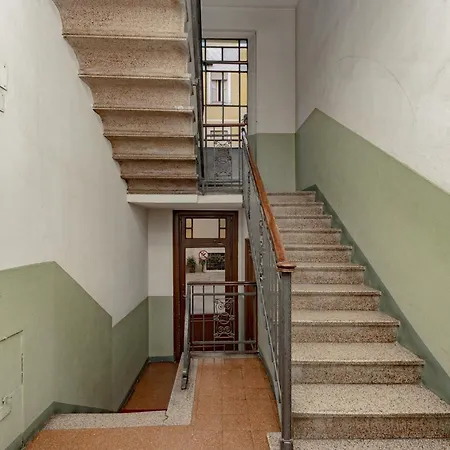 Xenia - Cozy Luminous Flat Near Navigli Daire
