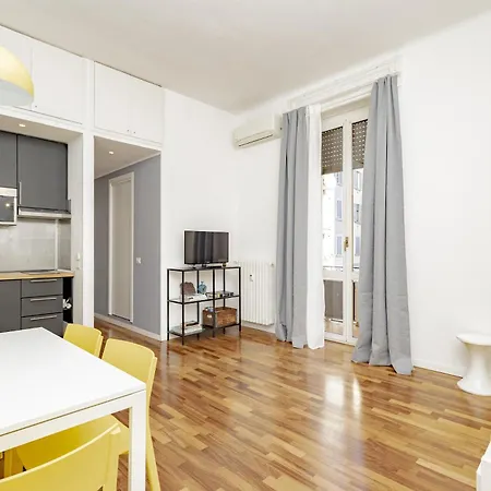 Апартаменты Xenia - Cozy Luminous Flat Near Navigli *