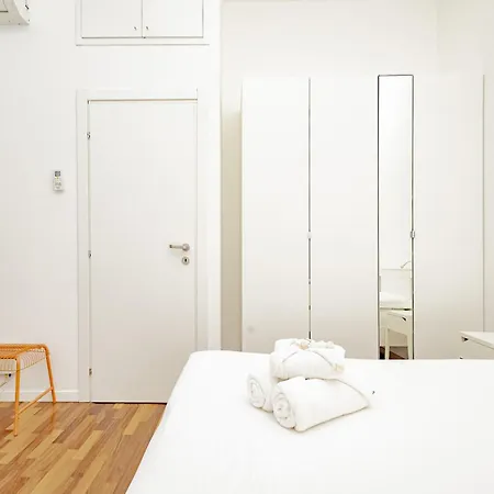 Lejlighed Xenia - Cozy Luminous Flat Near Navigli