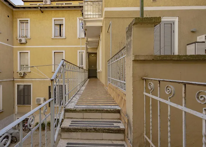 Daire Xenia - Cozy Luminous Flat Near Navigli